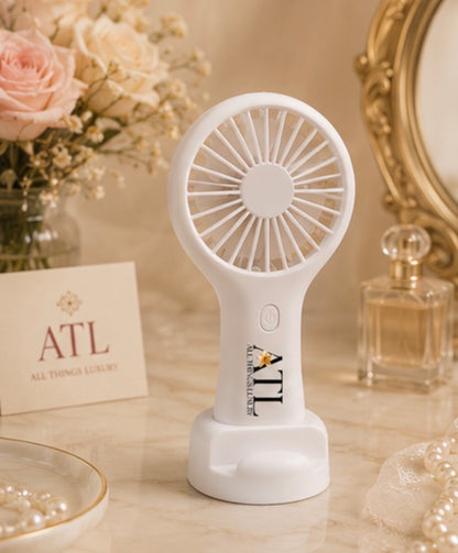 It Girl Fan